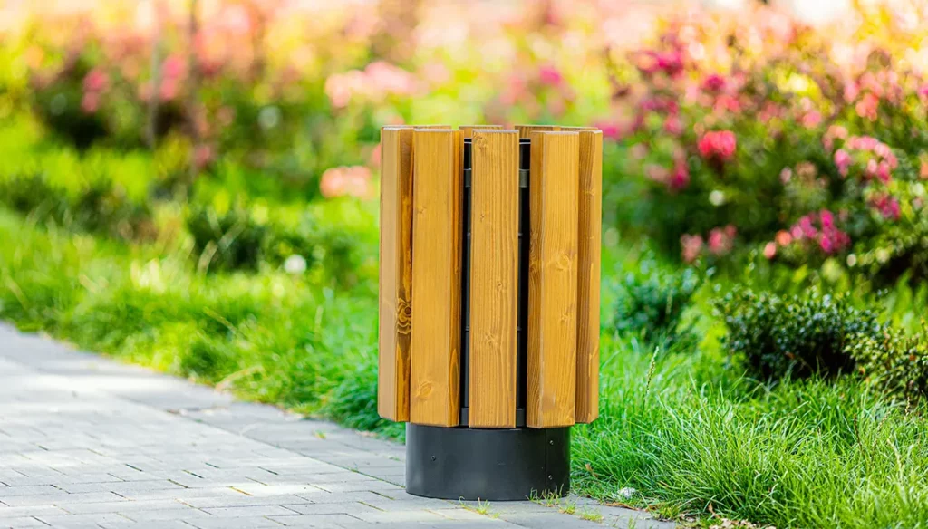 Odpadkové koše - trvalý prvek uličního mobiliáře