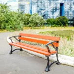 Ławka parkowa Łódzka z podłokietnikiem