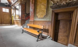 Lavička Vídeňská s loketní opěrkou