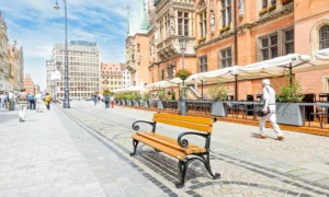 Lavička Vídeňská s loketní opěrkou