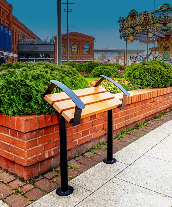 Městské opěrátko s područkou Skarabeus