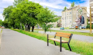 Lavička Gladiátor s loketní opěrkou