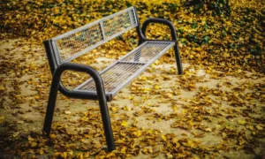 Lavička Spartan Solid