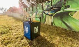 Odpadkový koš na tříděný odpad Bratek