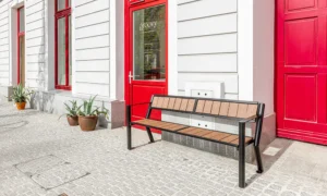 Lavička Gladiator WPC s loketní opěrkou