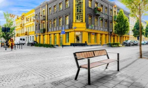 Lavička Gladiator WPC s loketní opěrkou