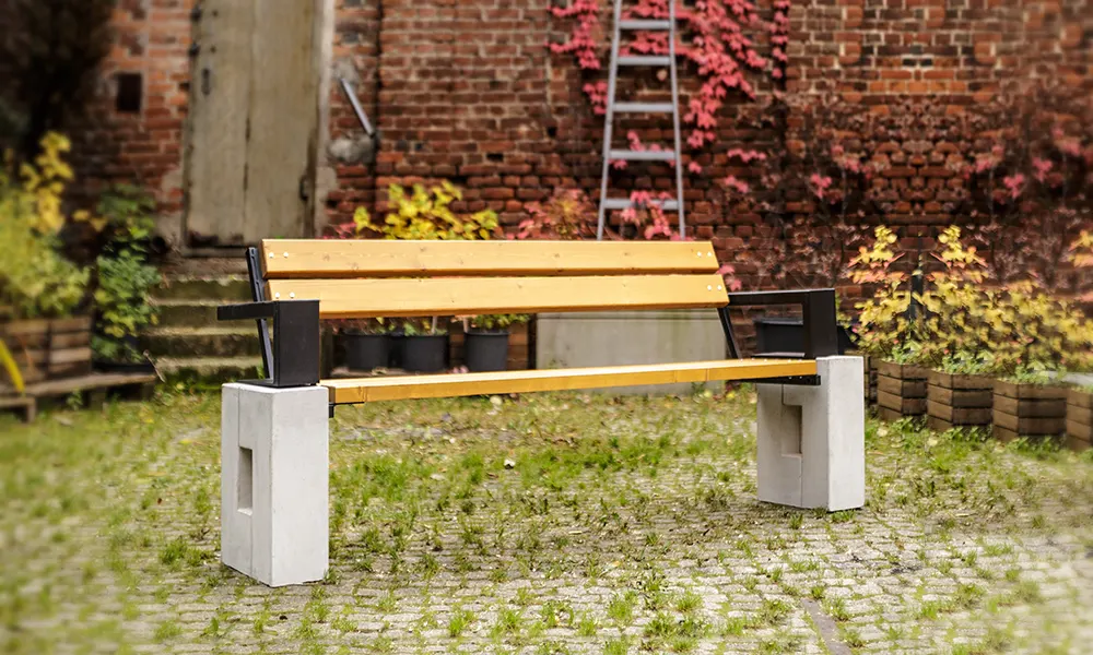 Lavička Roma s loketní opěrkou