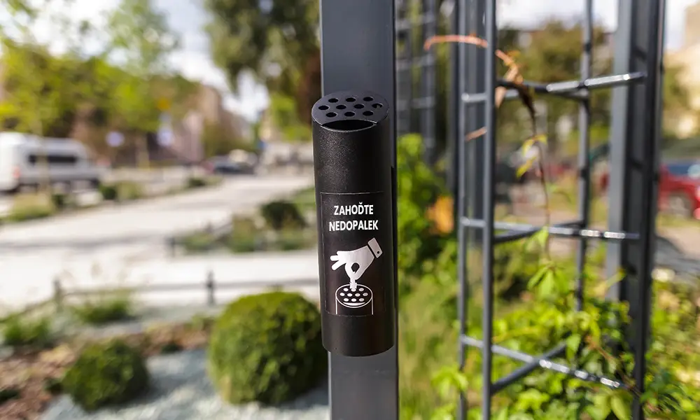 Nástěnný popelník