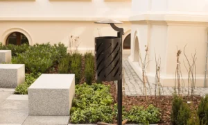 Odpadkový koš Sofia Bis se stříškou